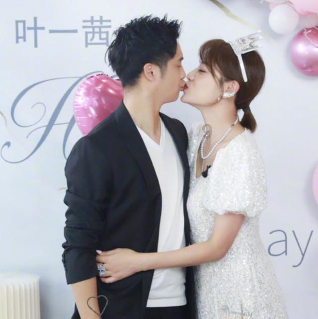20年烧烤师傅教你烤“羊肉串”，腌制方法、制作过程详解，太香了游戏画面